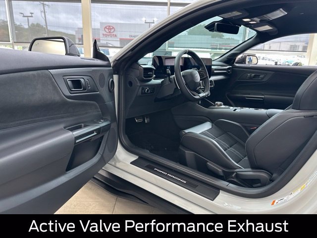 New 2026 Ford Mustang Dark Horse SC w/ Carbon Fiber Exterior Package RWD image 7
