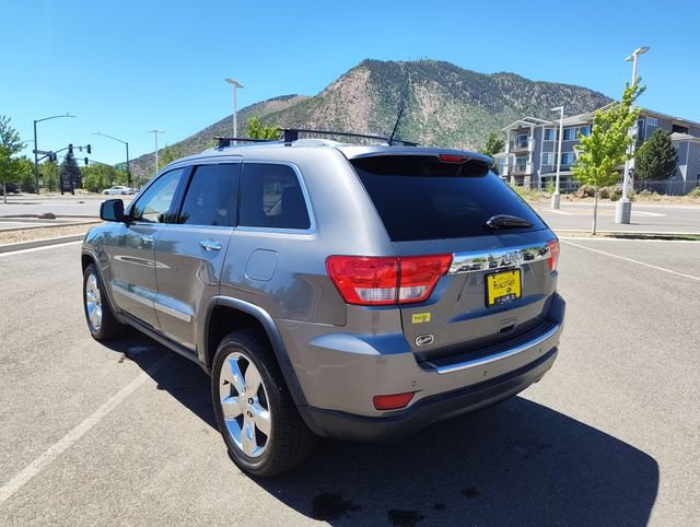 Used 2012 Jeep Grand Cherokee Overland Summit RWD image 5