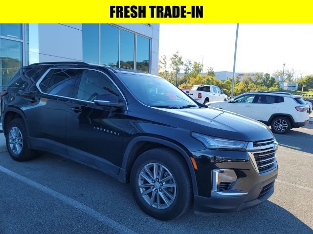 Used 2023 Chevrolet Traverse LT