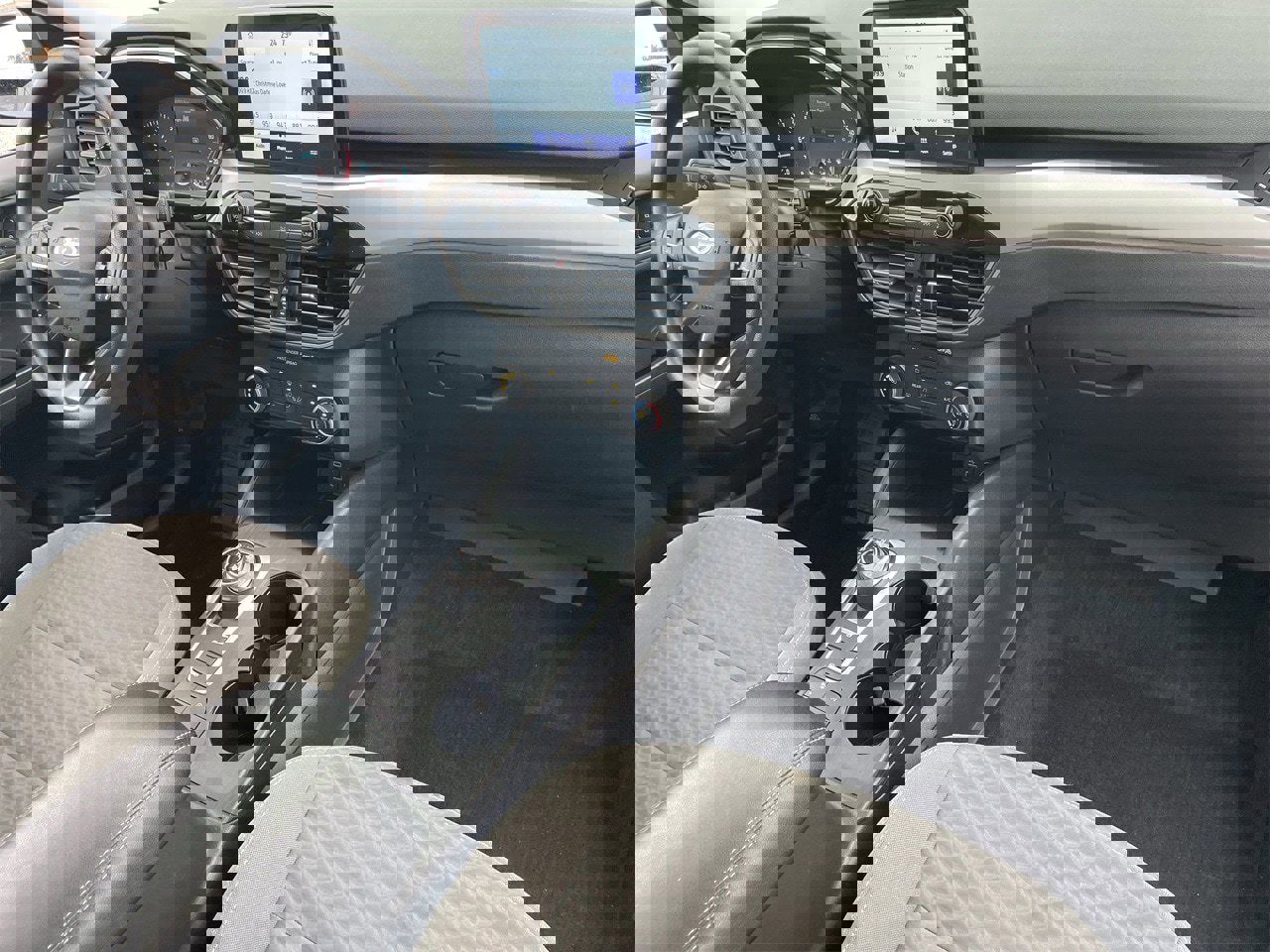 Used 2022 Ford Escape SE image 11