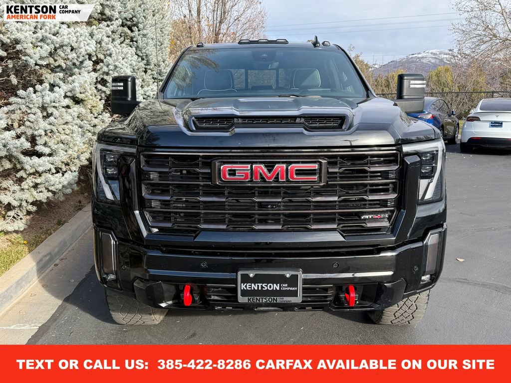 Used 2024 GMC Sierra 2500 AT4X image 2