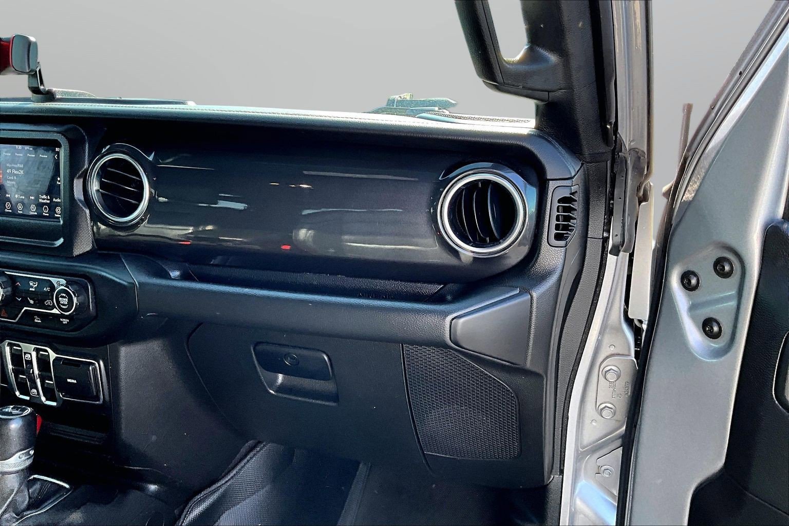 Used 2021 Jeep Wrangler Unlimited Sahara AWD/4WD image 21