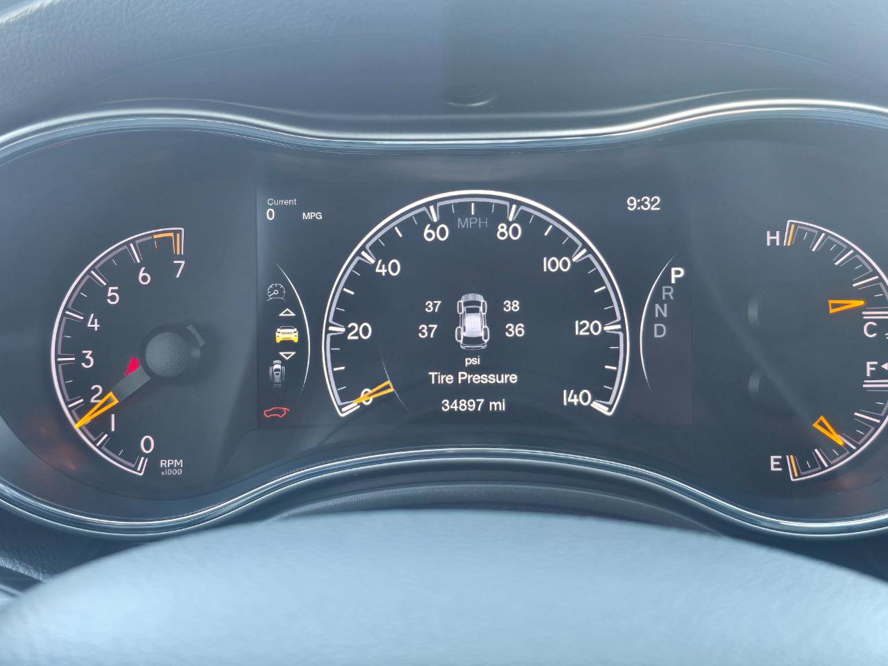 Used 2021 Jeep Grand Cherokee Laredo AWD/4WD image 8