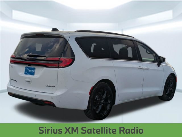 Used 2026 Chrysler Pacifica Limited w/ S Appearance Package image 6