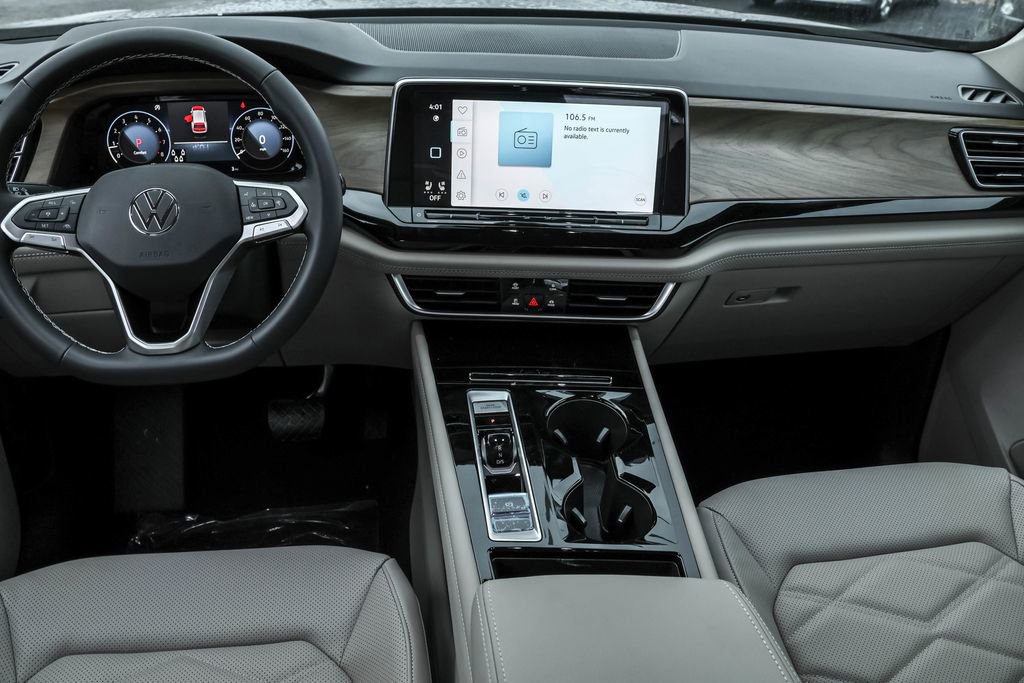 New 2026 Volkswagen Atlas SE image 34