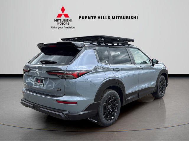 New 2026 Mitsubishi Outlander AWD image 5