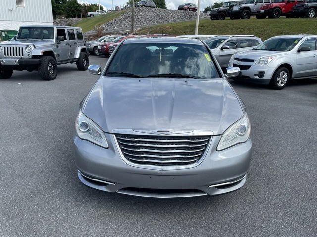 Used 2014 Chrysler 200 Limited w/ Sun/Sound Group image 3