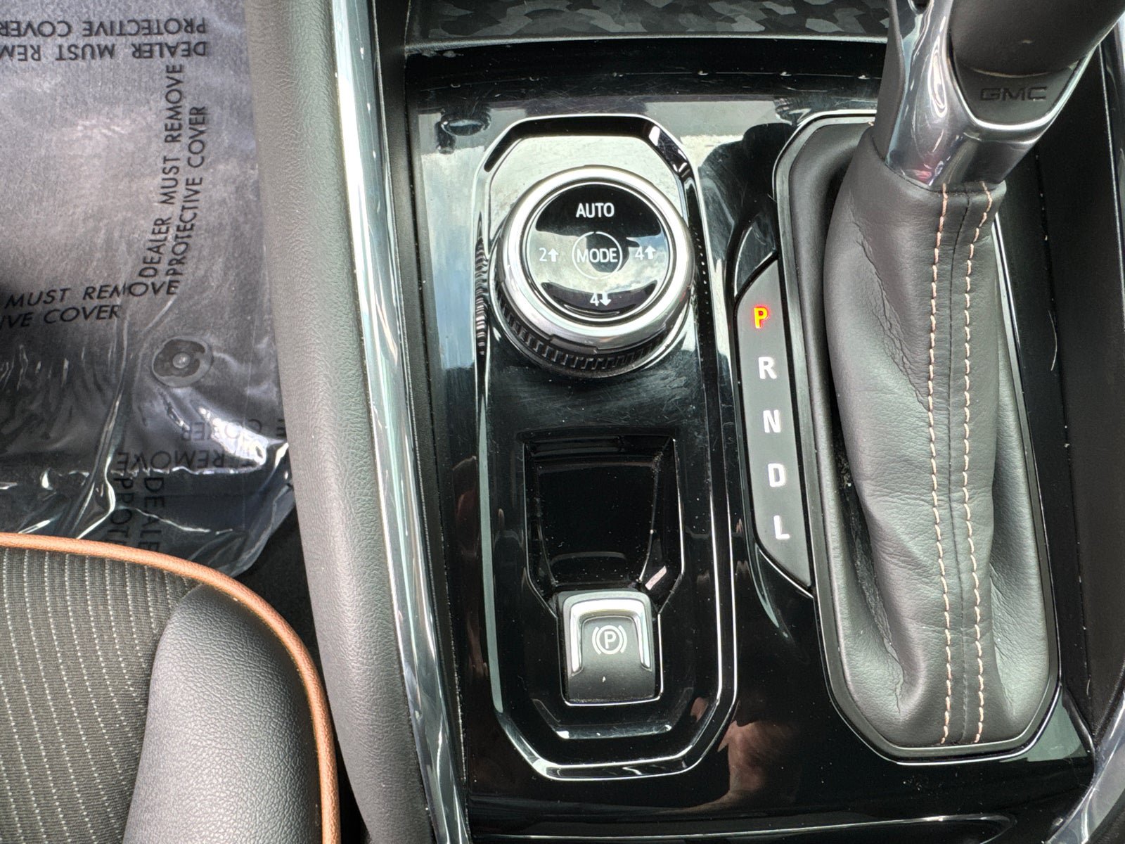 Certified 2025 GMC Canyon AT4 AWD/4WD image 26
