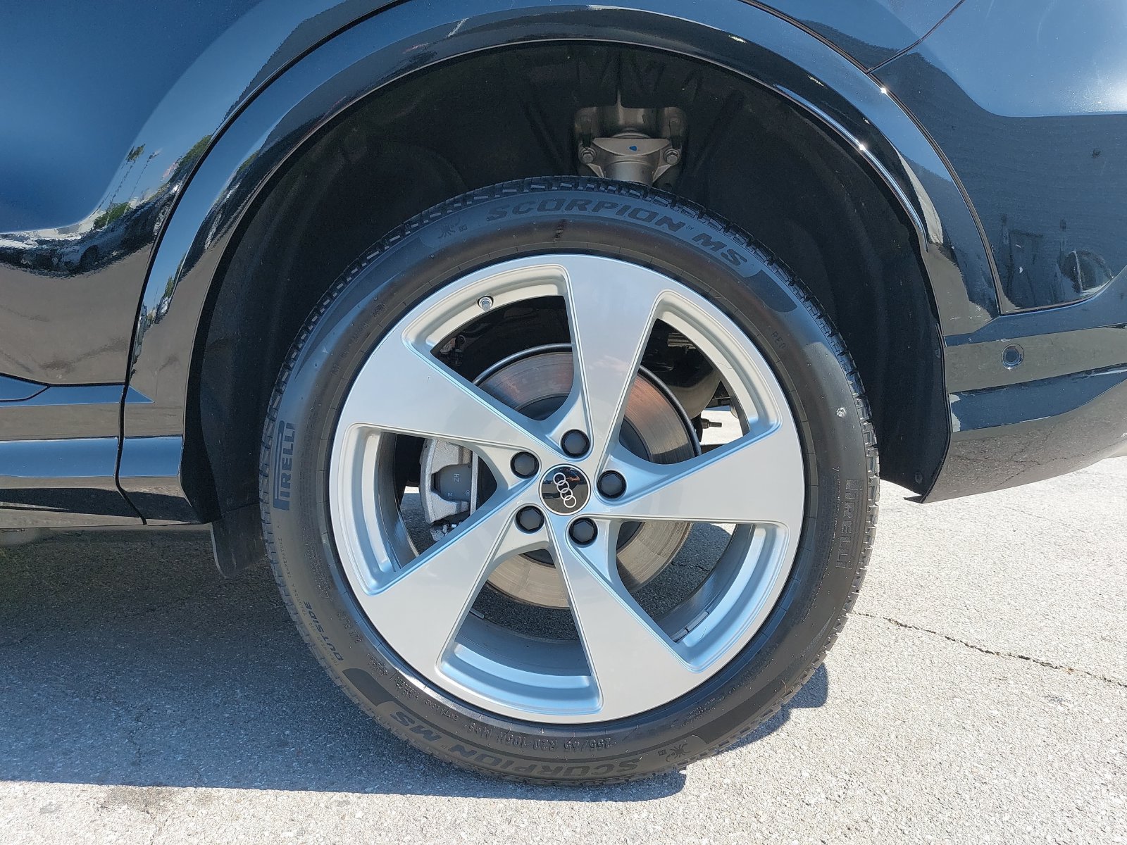 Used 2025 Audi Q5 Premium Plus w/ Premium Plus AWD/4WD image 37