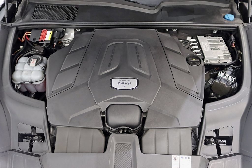 Used 2022 Porsche Cayenne S AWD/4WD image 42