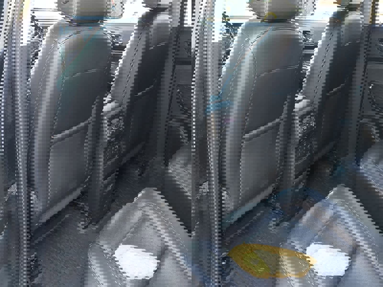 Used 2018 GMC Acadia SLT image 25