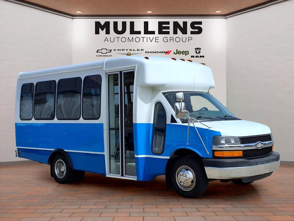 Used 2005 Chevrolet Express 3500 w/ RV Package image 3