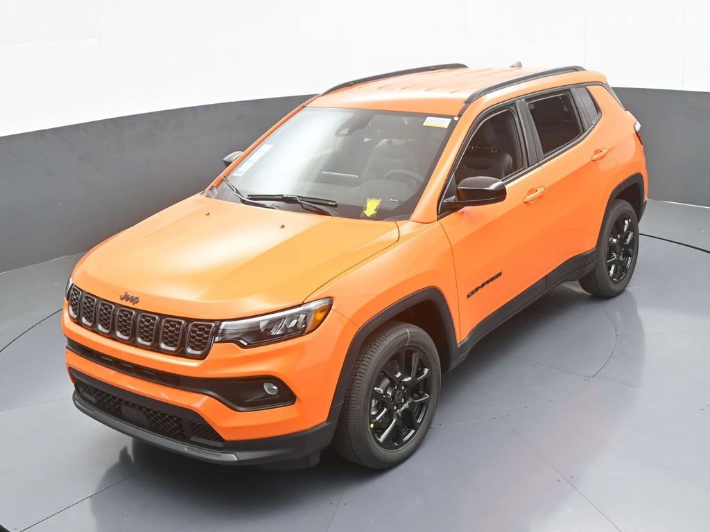 Used 2026 Jeep Compass Latitude AWD/4WD image 34