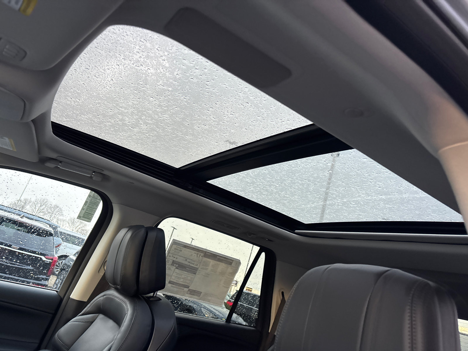 New 2026 Lincoln Navigator Reserve AWD/4WD image 25