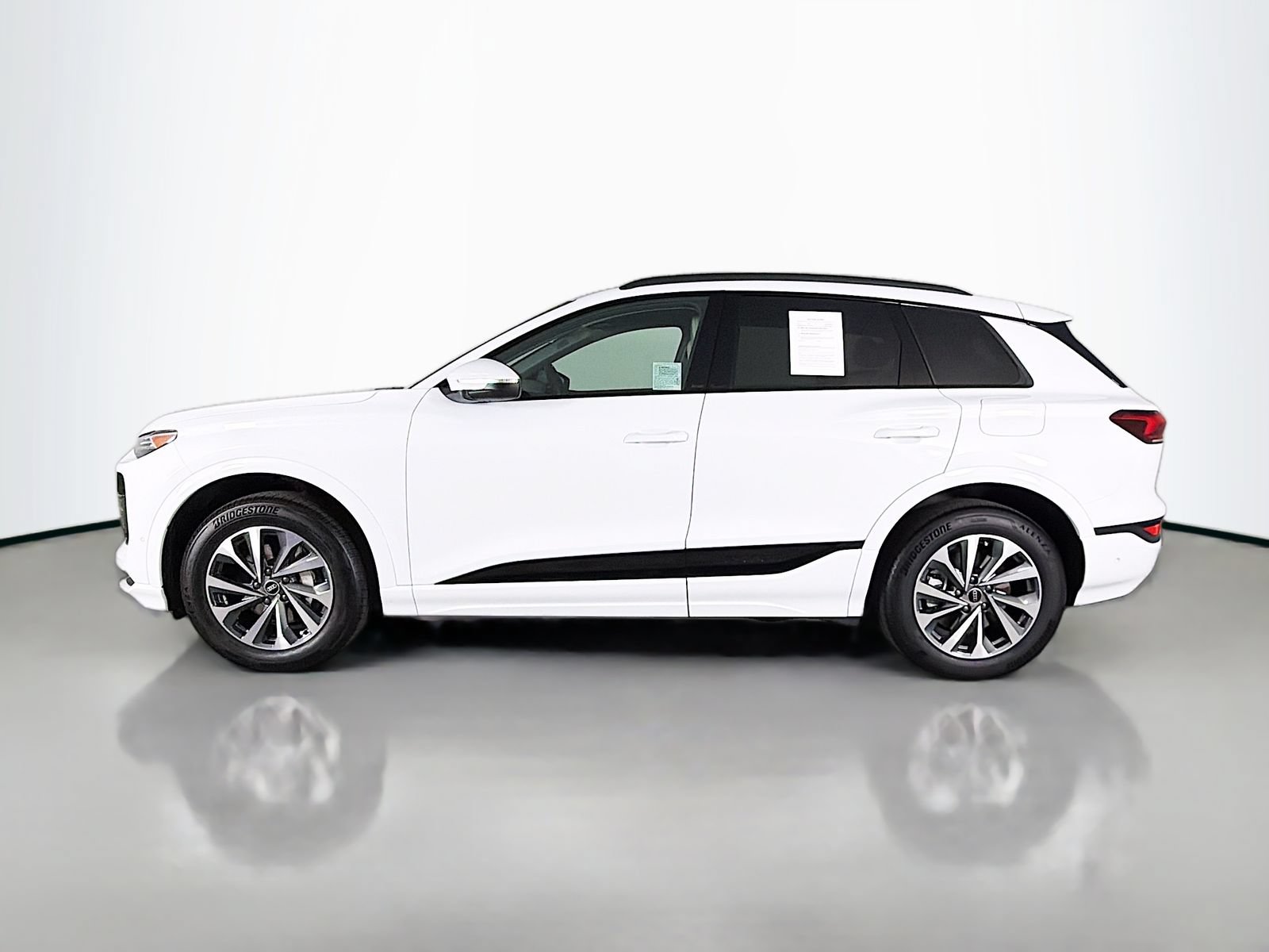 Certified 2025 Audi Q6 e-tron Premium Plus w/ Premium Plus AWD/4WD image 4