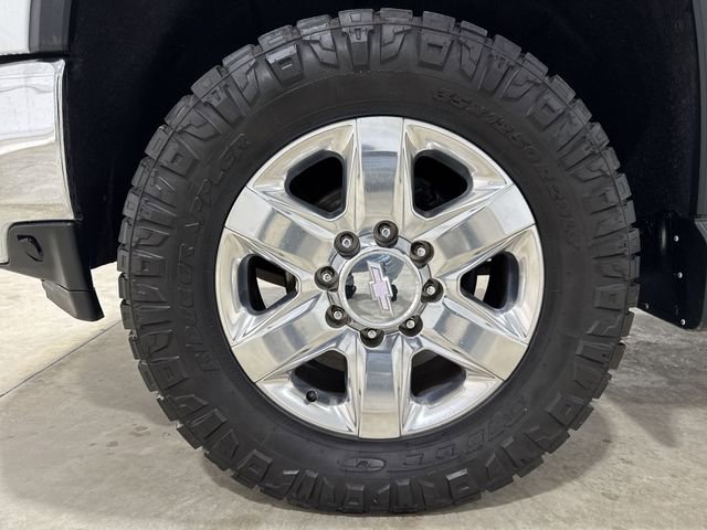 Used 2020 Chevrolet Silverado 2500 LTZ w/ LTZ Premium Package image 31