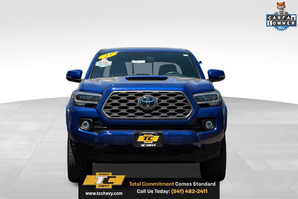 Used 2023 Toyota Tacoma TRD Sport w/ TRD Premium Sport Package AWD/4WD image 2