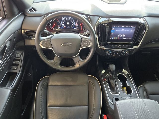 Used 2023 Chevrolet Traverse Premier w/ Redline Edition FWD image 16