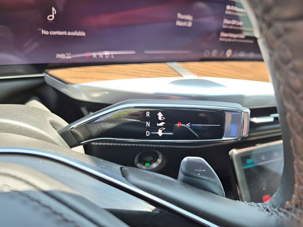 Certified 2026 Cadillac Escalade ESV Platinum Sport w/ LPO, ONYX Package image 37