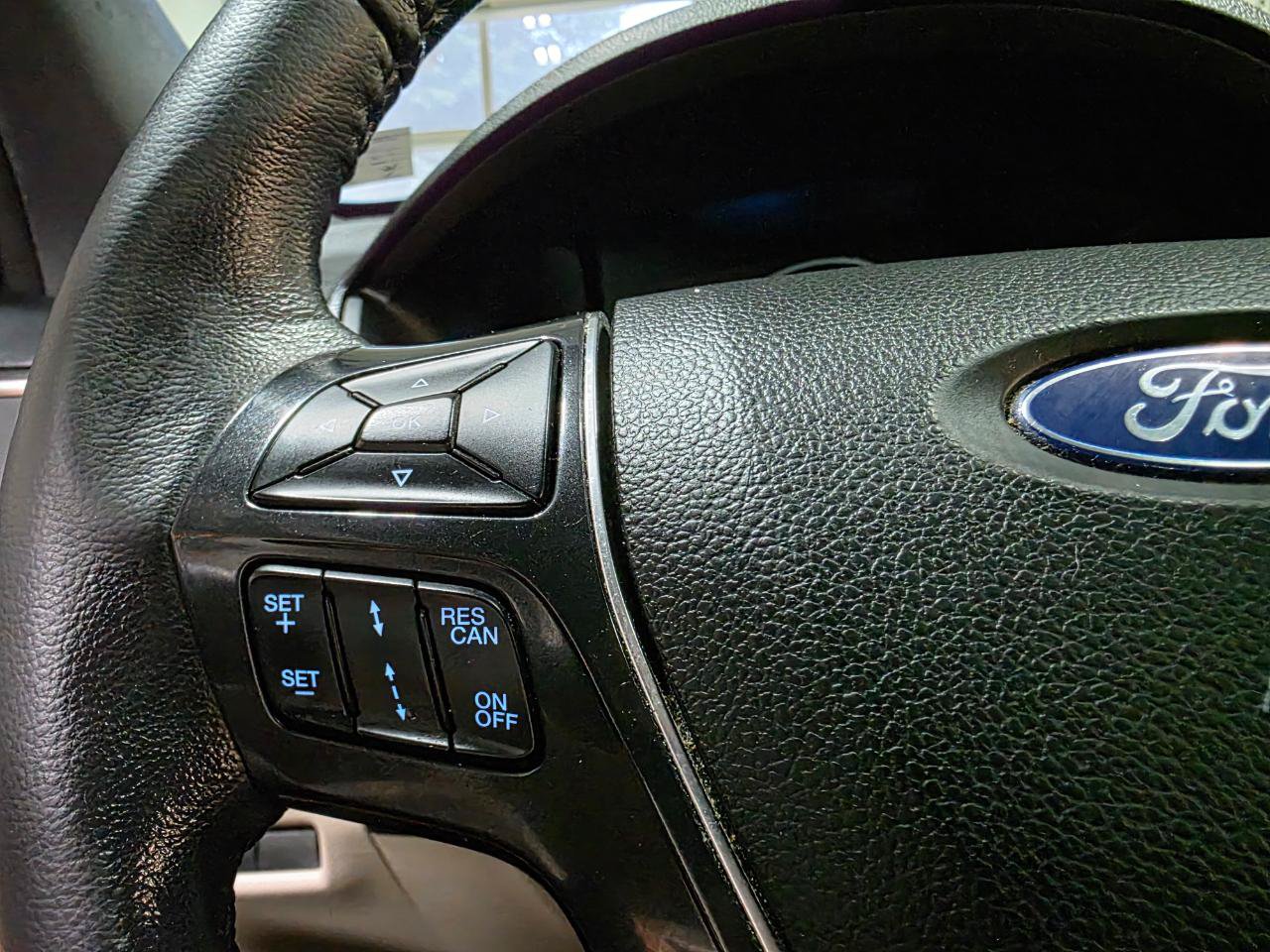 Used 2019 Ford Explorer Limited w/ Ford Safe & Smart Package AWD/4WD image 32