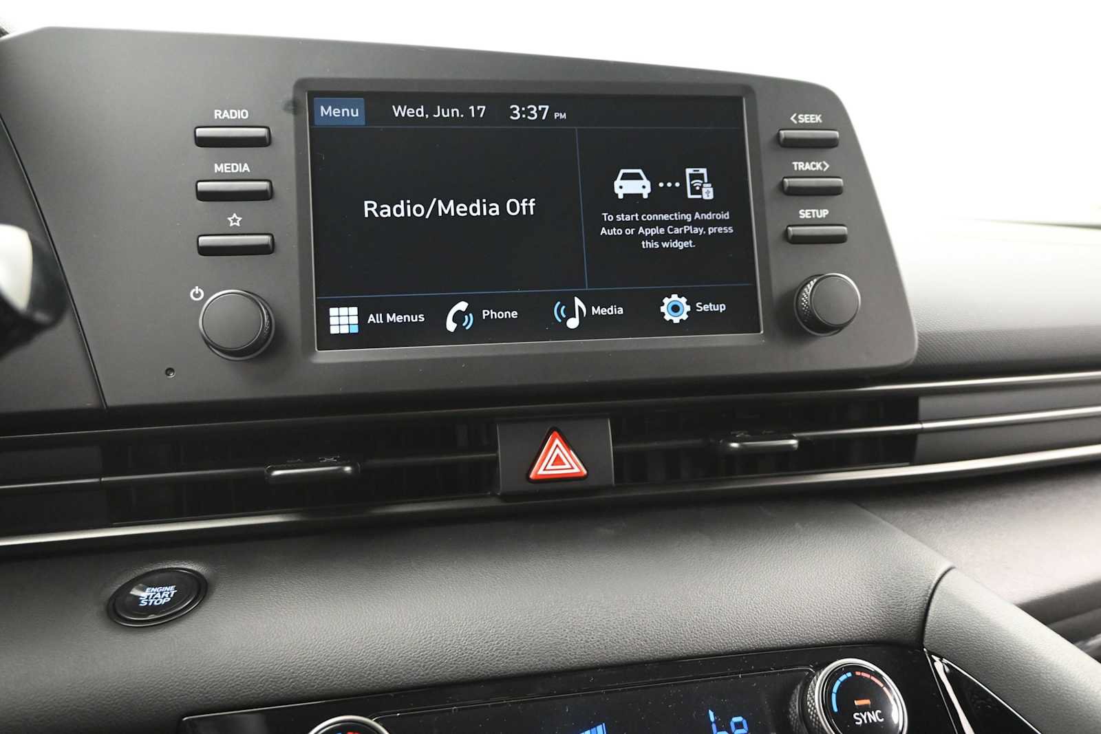 New 2026 Hyundai Elantra SEL Sport FWD image 18