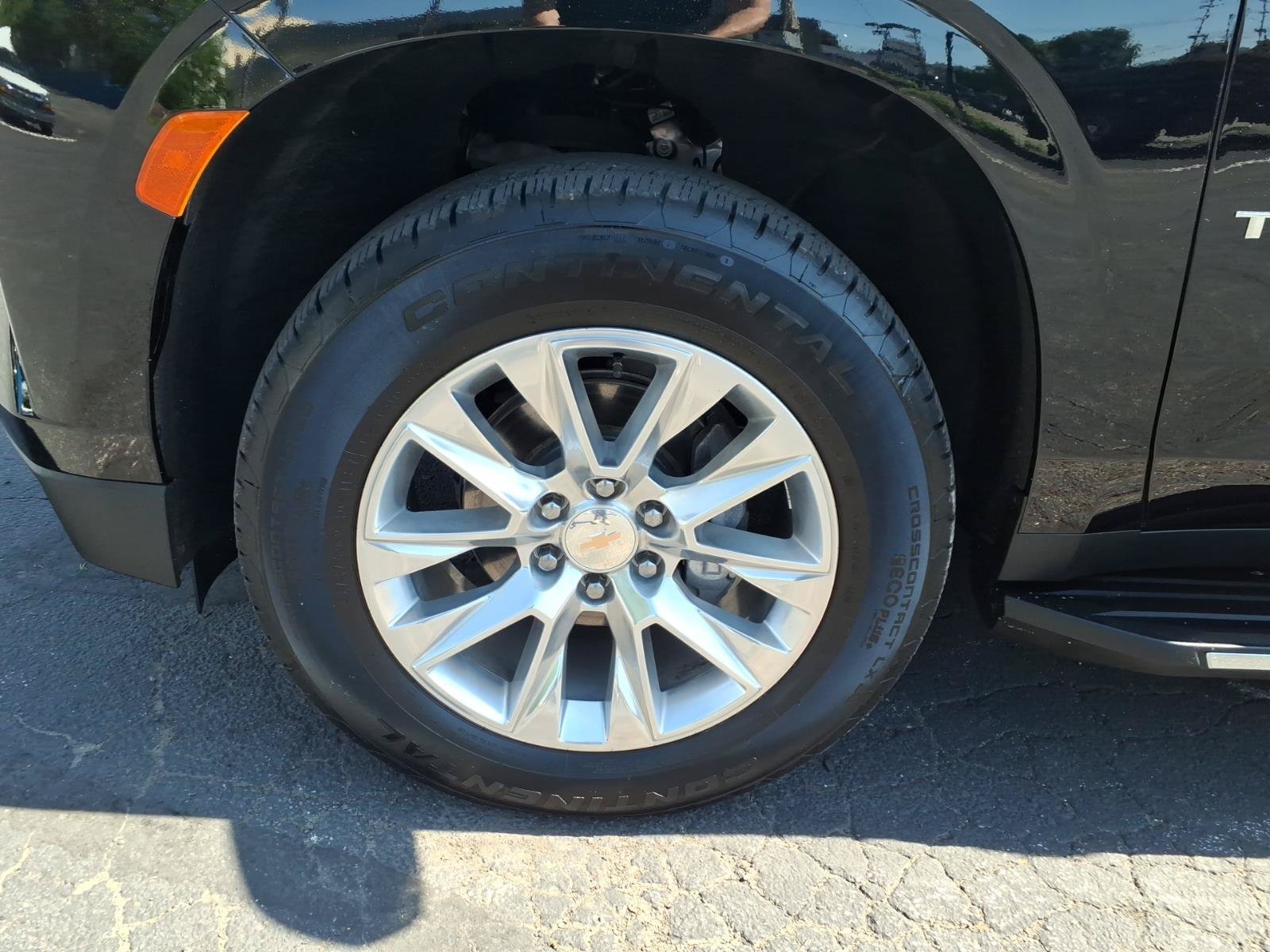 Used 2024 Chevrolet Tahoe Premier AWD/4WD image 9