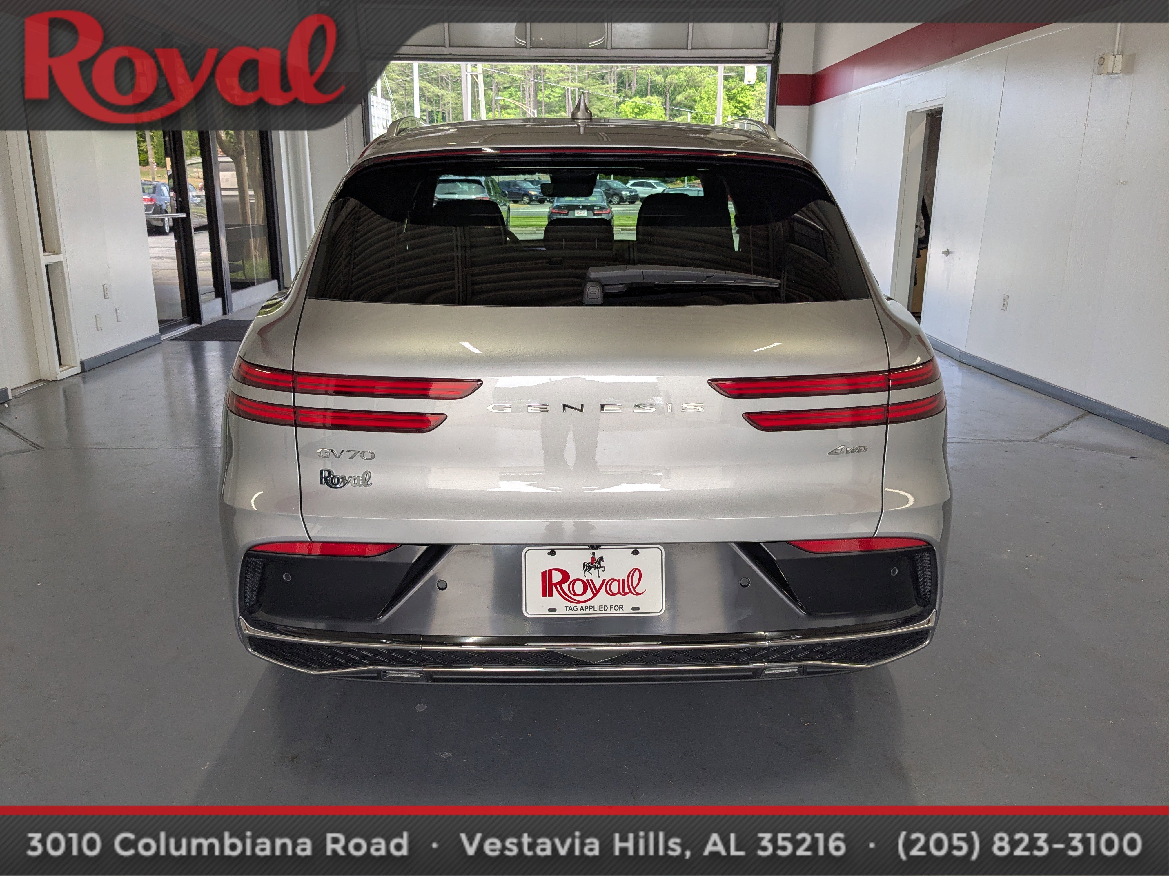 Used 2026 Genesis GV70 2.5T Advanced AWD/4WD image 3
