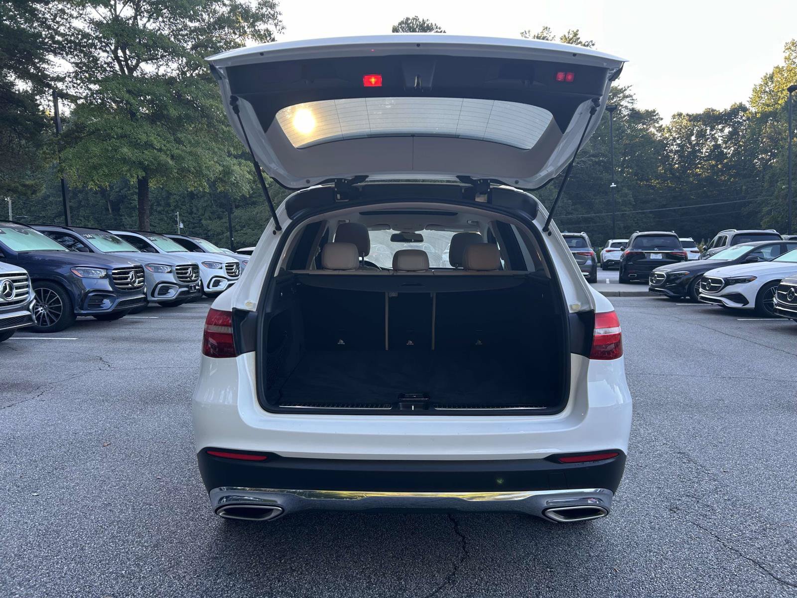 Used 2019 Mercedes-Benz GLC 300 image 8