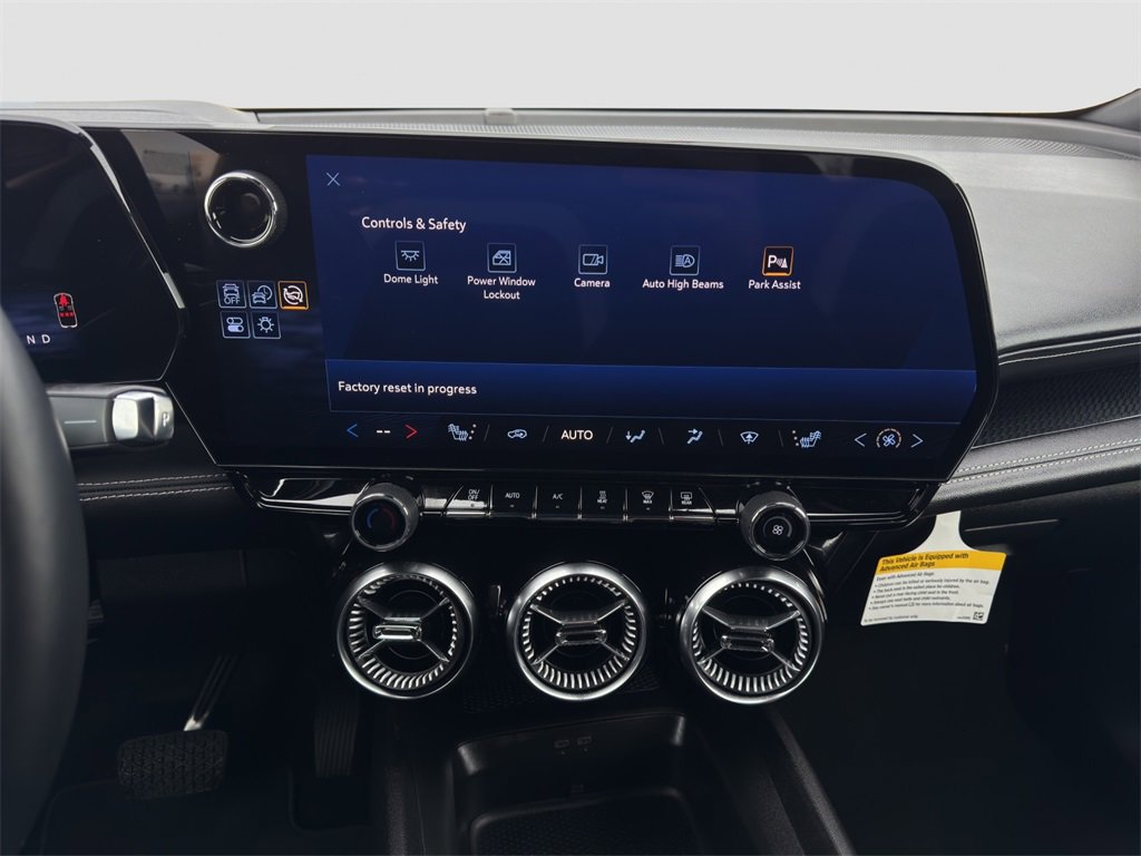 Used 2024 Chevrolet Blazer EV LT image 16