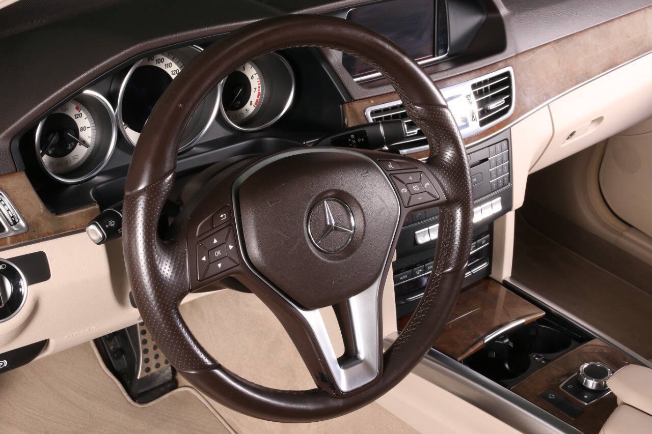Used 2016 Mercedes-Benz E 350 Sedan image 37