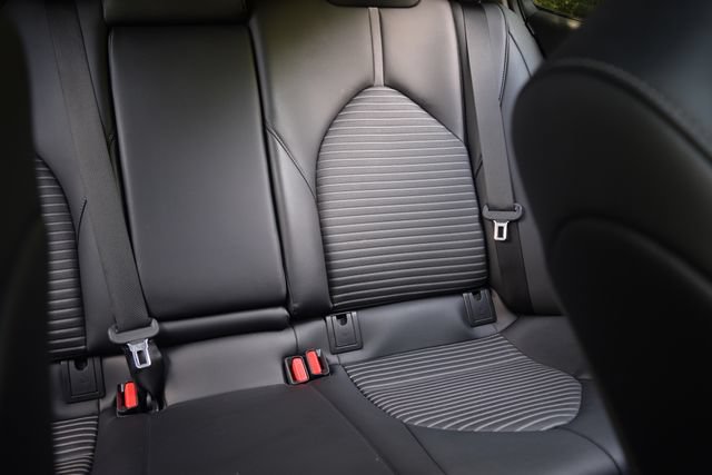 Used 2022 Toyota Camry SE w/ Audio Upgrade Package FWD image 17