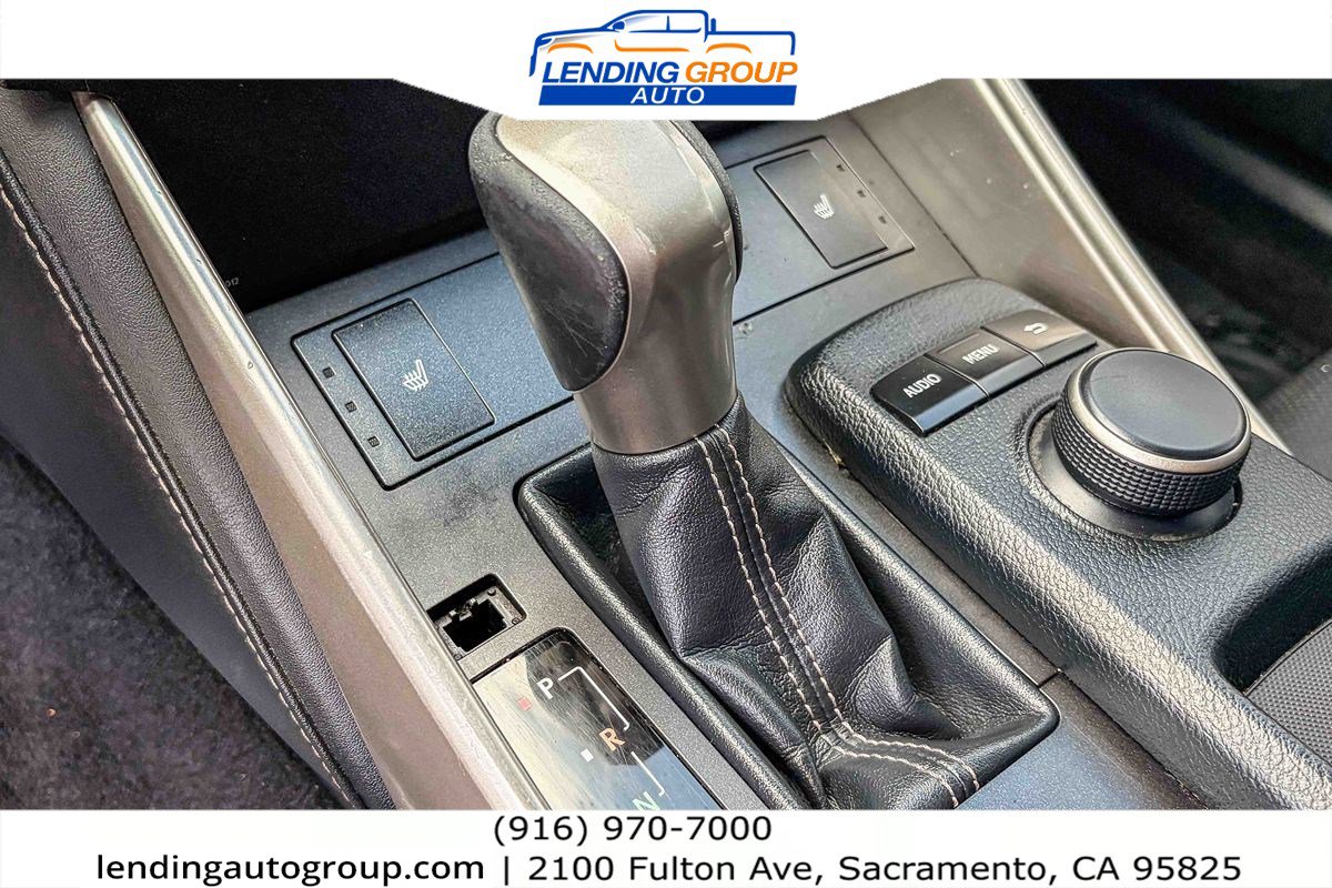 Used 2016 Lexus IS 300 AWD image 19