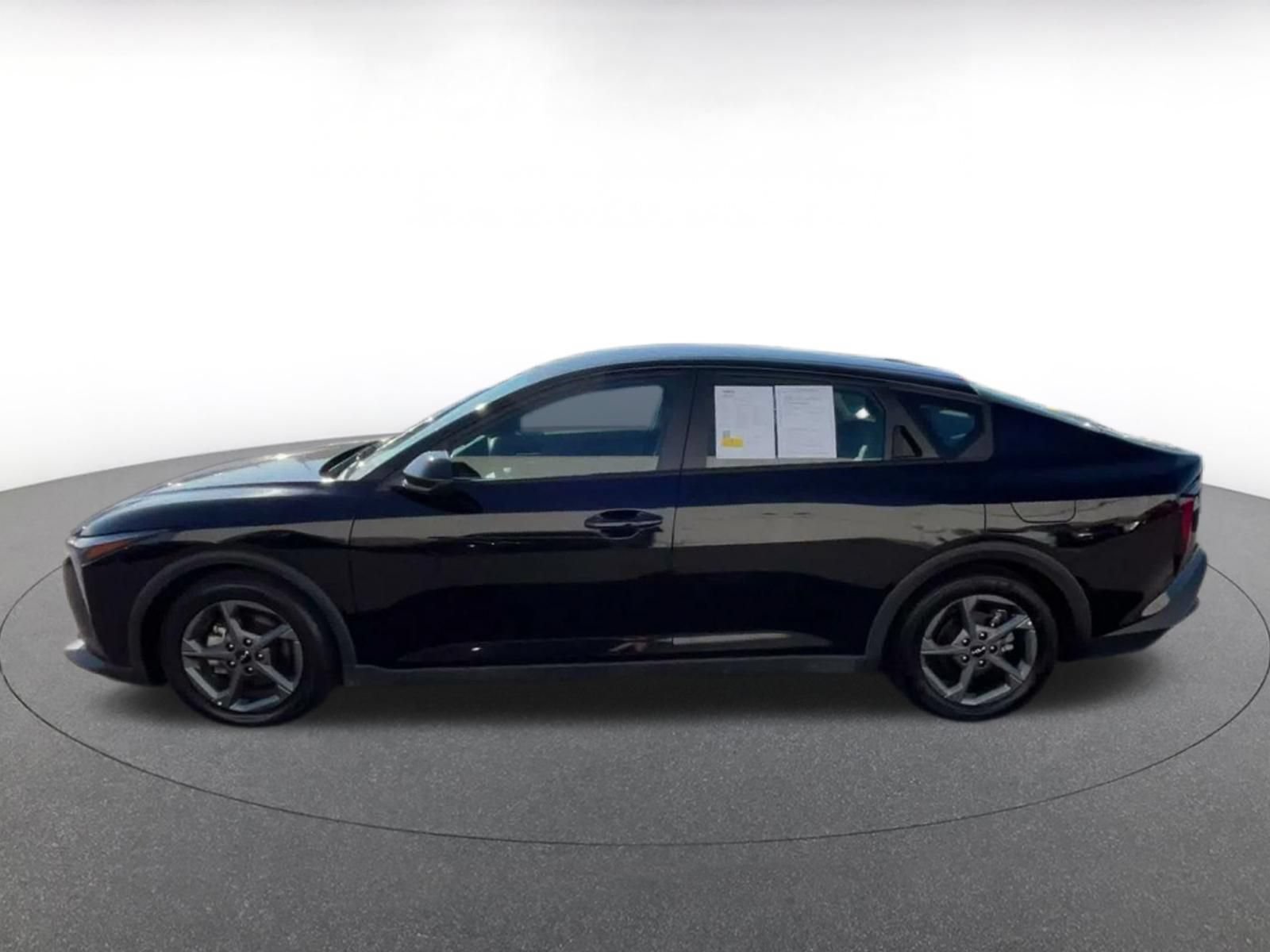 Used 2025 Kia K4 FWD image 8