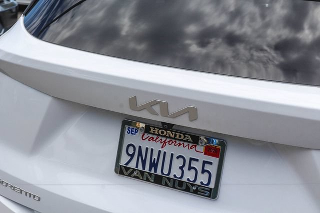 Used 2024 Kia Sorento S w/ Panoramic Sunroof Package AWD/4WD image 9