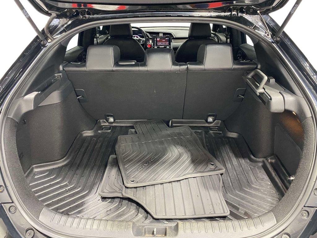 Used 2018 Honda Civic Sport Touring image 9