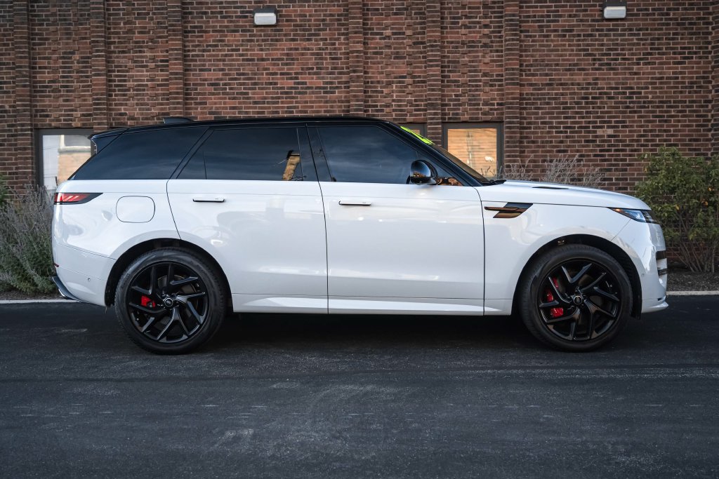 Used 2025 Land Rover Range Rover Sport Dynamic SE AWD/4WD image 7