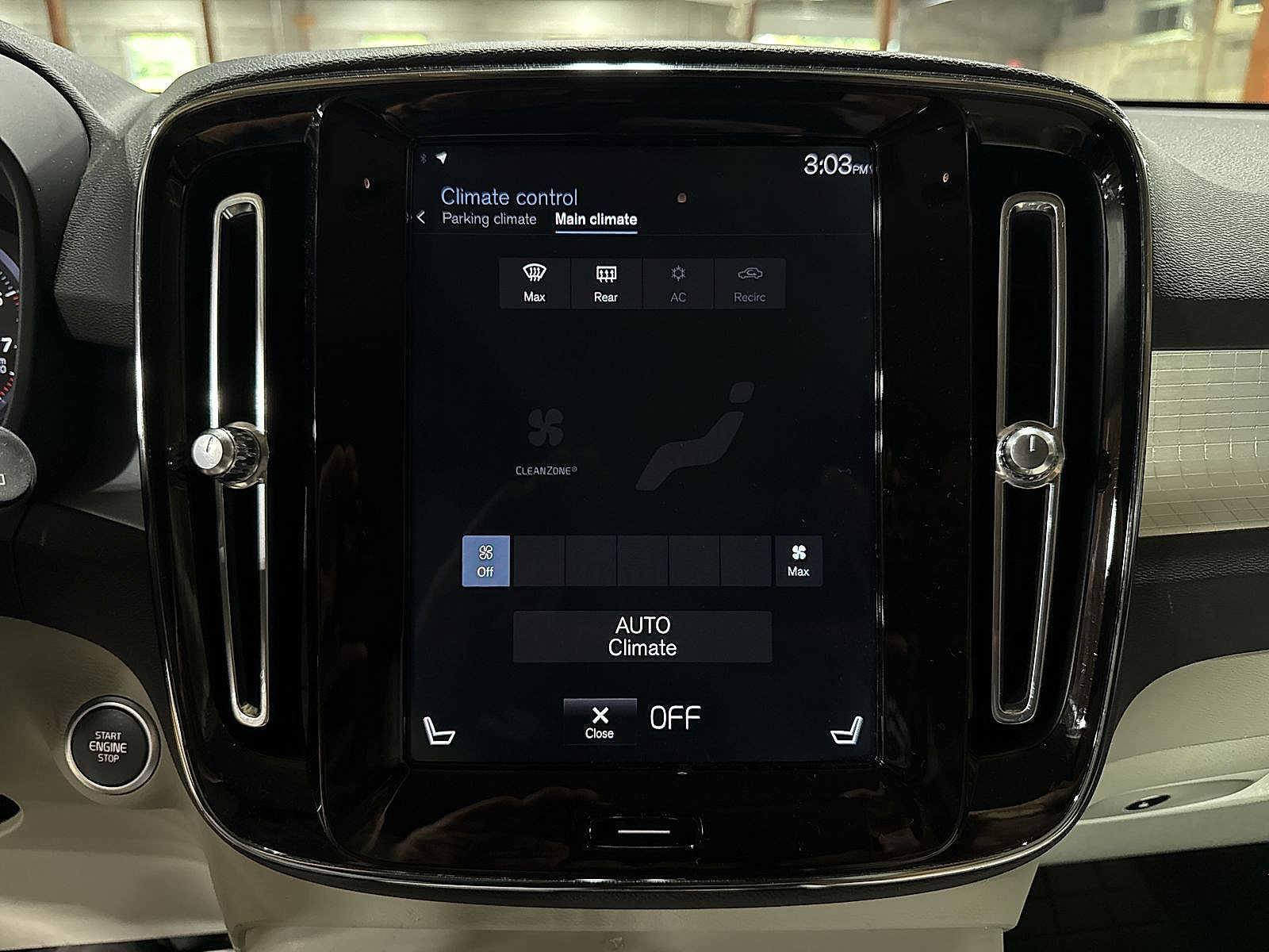 Used 2019 Volvo XC40 T4 Momentum FWD image 22