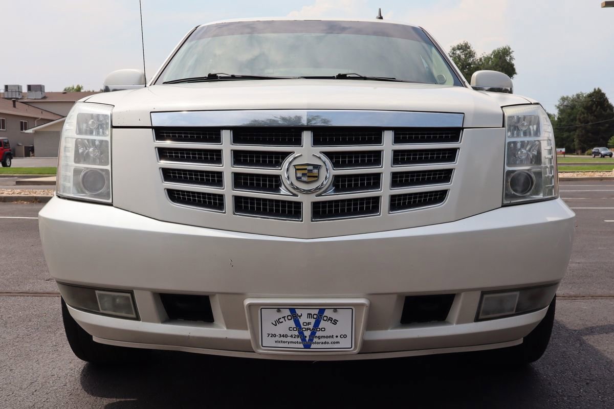 Used 2012 Cadillac Escalade EXT Luxury image 15