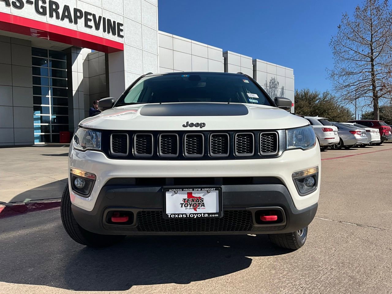 Used 2019 Jeep Compass Trailhawk image 3