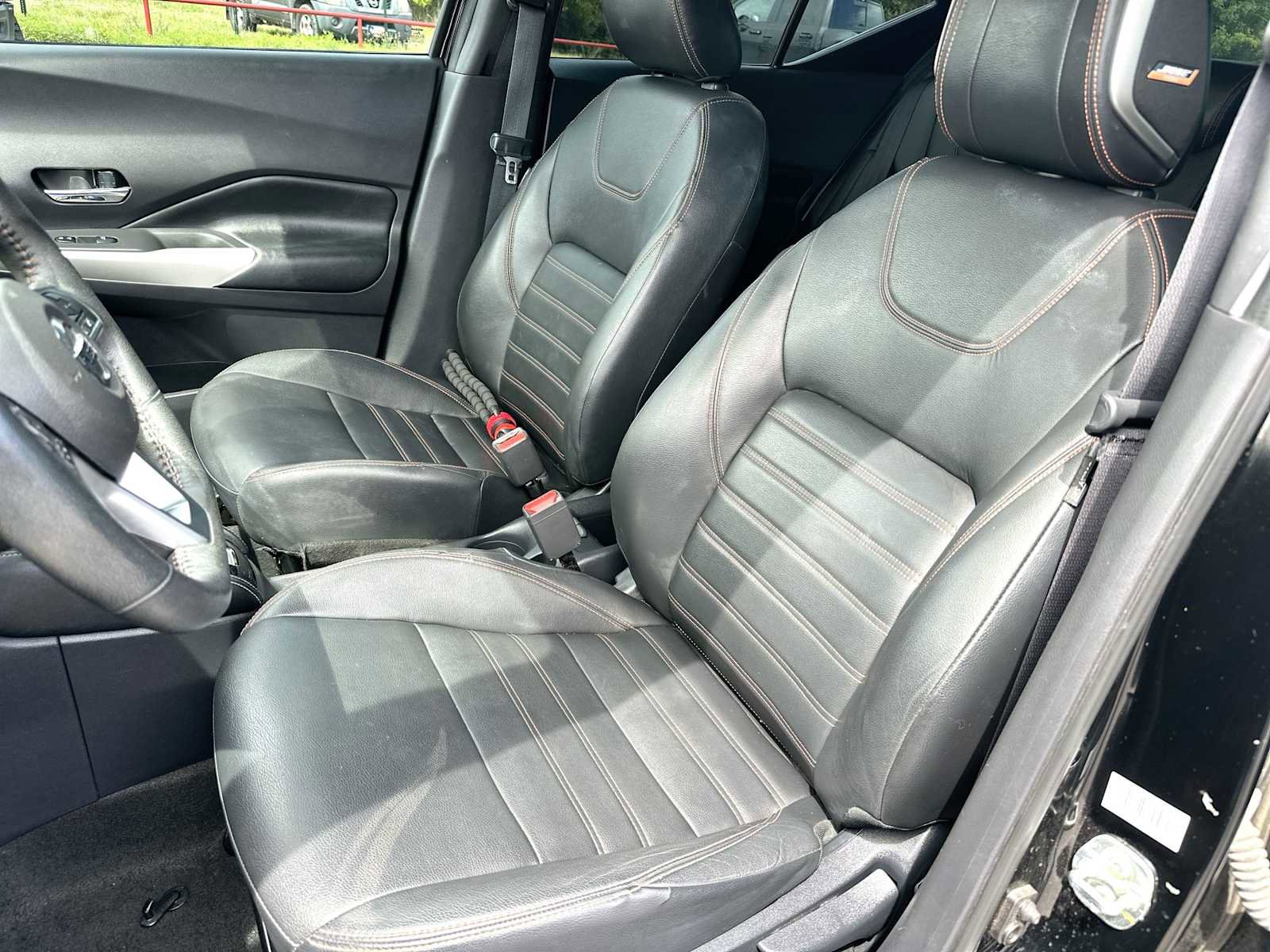 Used 2020 Nissan Kicks SR w/ SR Premium Package FWD image 17