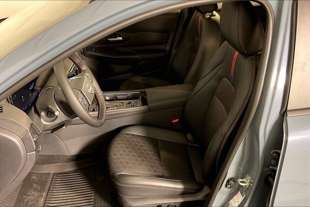 New 2026 Nissan Sentra SR w/ SR Premium Package image 14