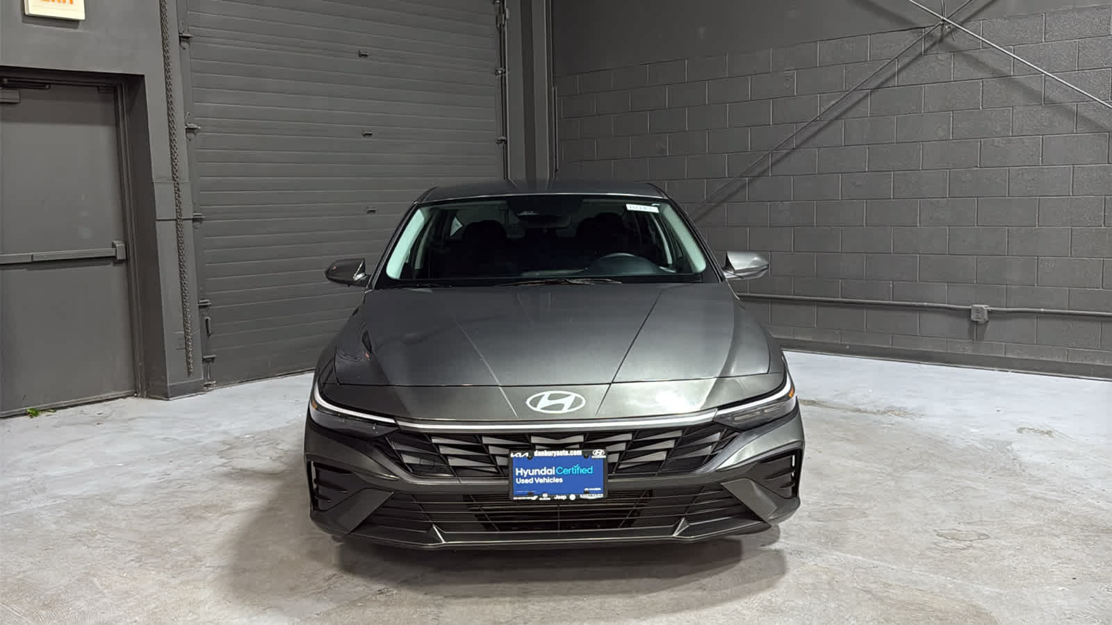 Used 2024 Hyundai Elantra SEL FWD image 2
