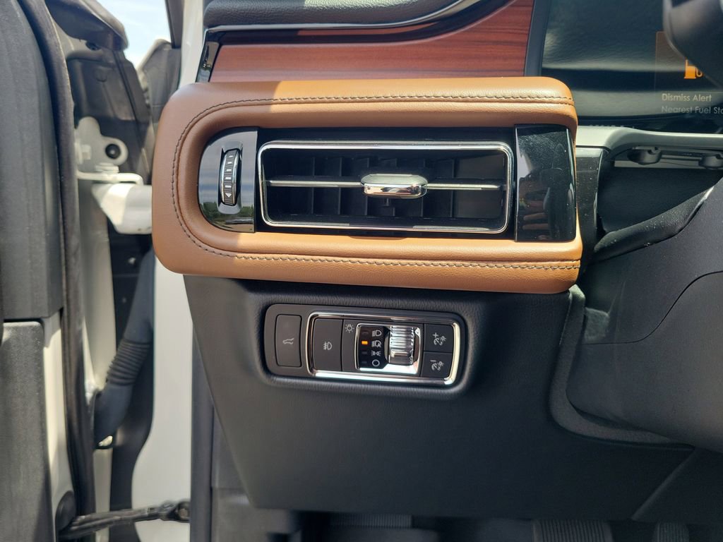 Certified 2022 Lincoln Aviator Reserve w/ Equipment Group 201A AWD/4WD image 30