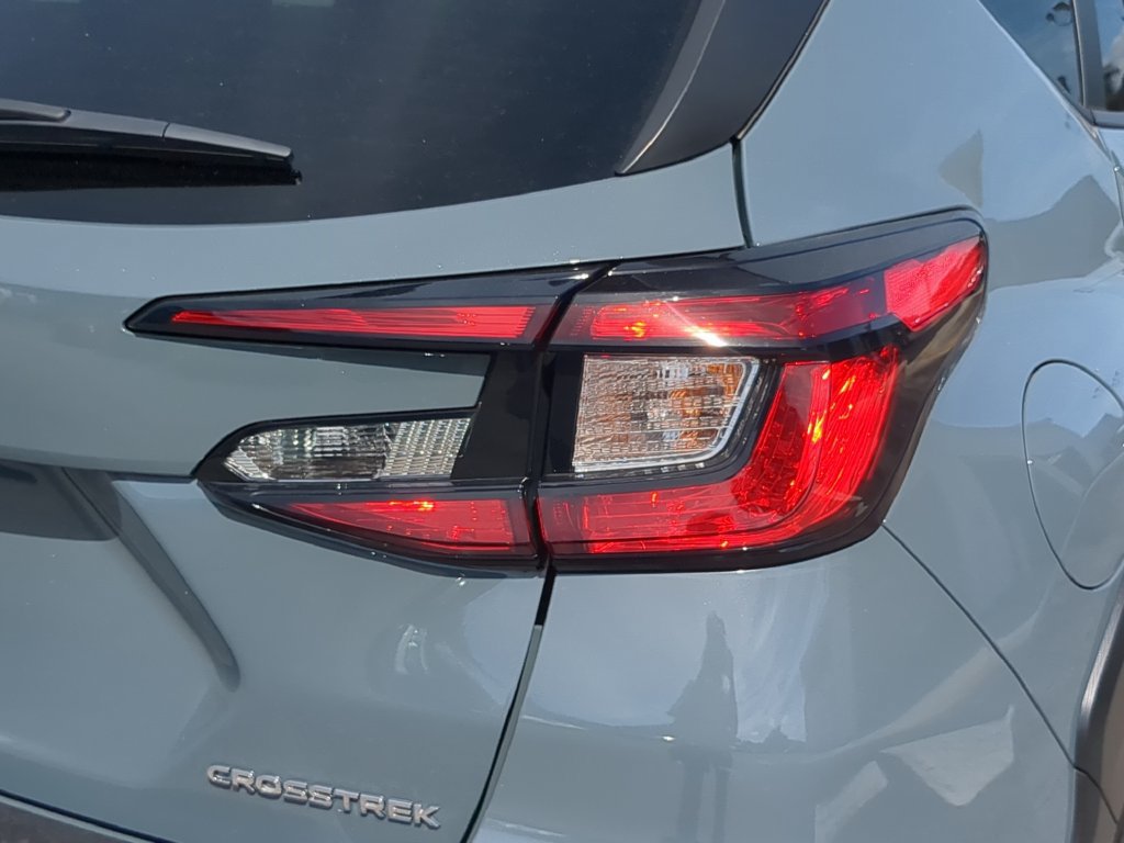 Used 2025 Subaru Crosstrek 2.5i Premium AWD/4WD image 9
