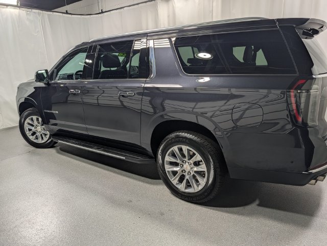 Certified 2026 Chevrolet Suburban Premier w/ Sun And Tow Package AWD/4WD image 5
