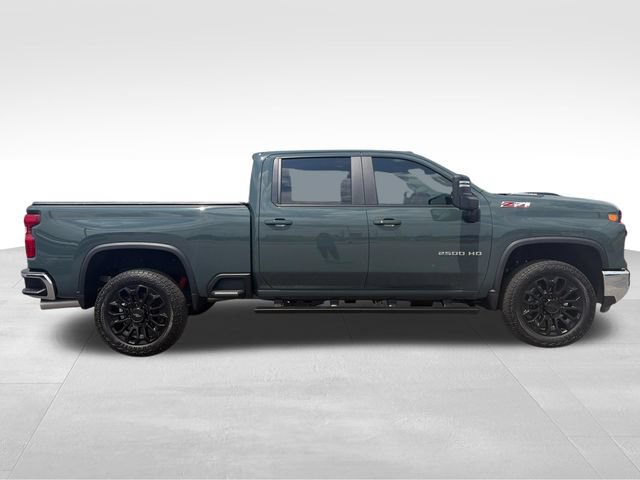 Used 2026 Chevrolet Silverado 2500 LT w/ Safety Package AWD/4WD image 9