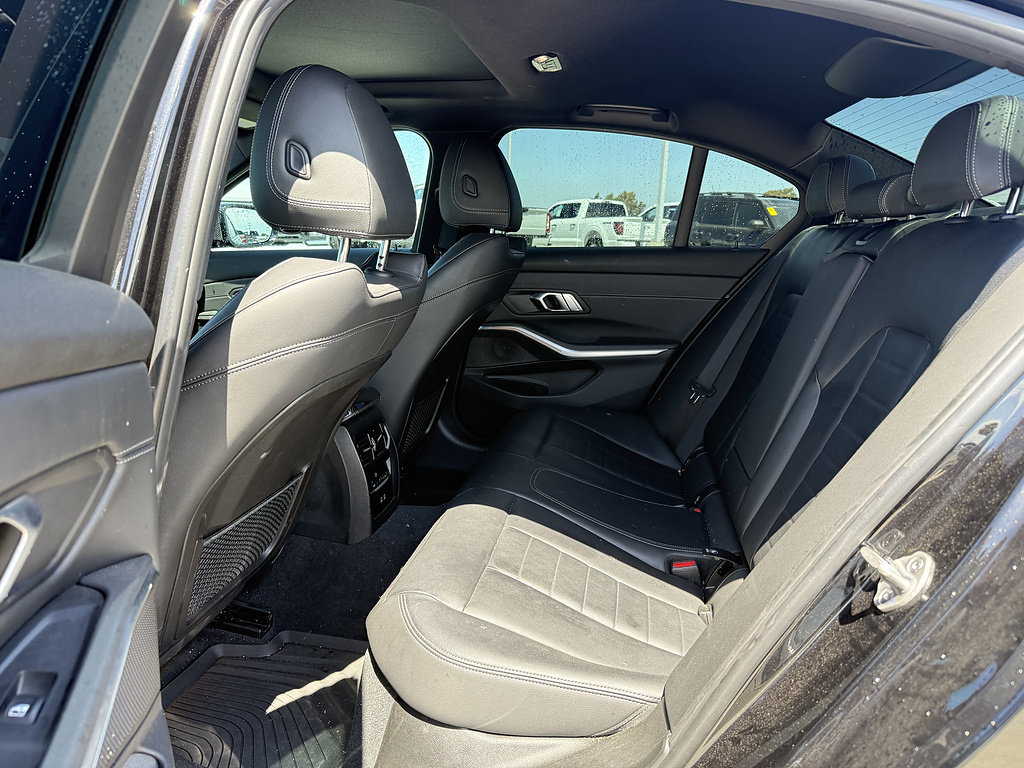 Used 2021 BMW M340i RWD image 6