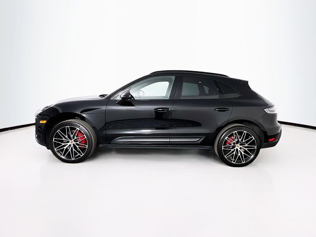Certified 2024 Porsche Macan S AWD/4WD image 2