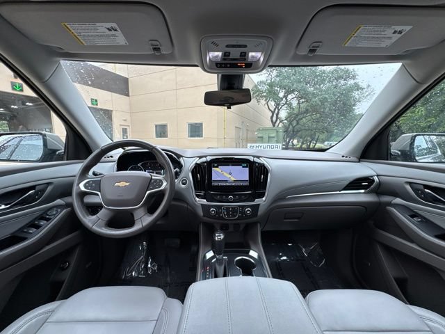 Used 2018 Chevrolet Traverse LT FWD image 11