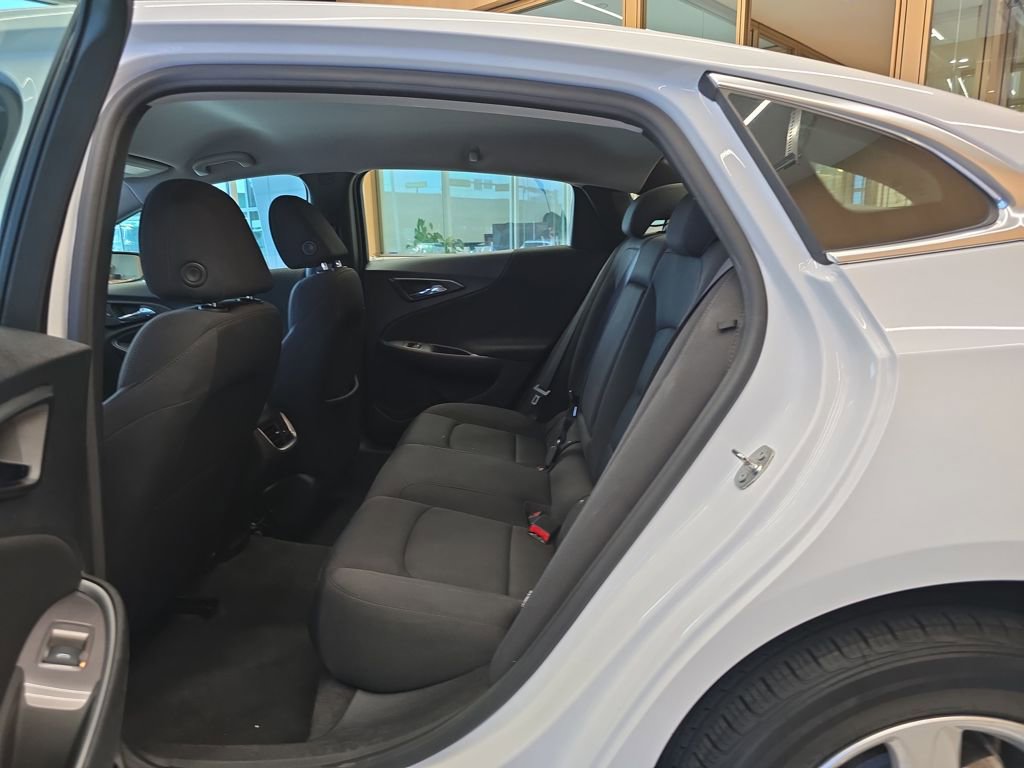 Used 2024 Chevrolet Malibu LT image 30